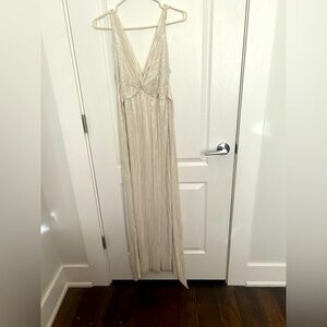 Beautiful, shimmery bridesmaid dress. Perfect for summer weddings.
